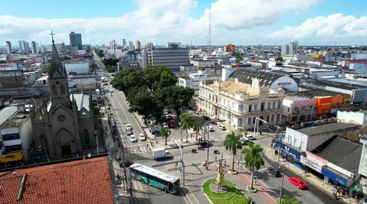 Feira de Santana recebe evento gratuito sobre educação pública