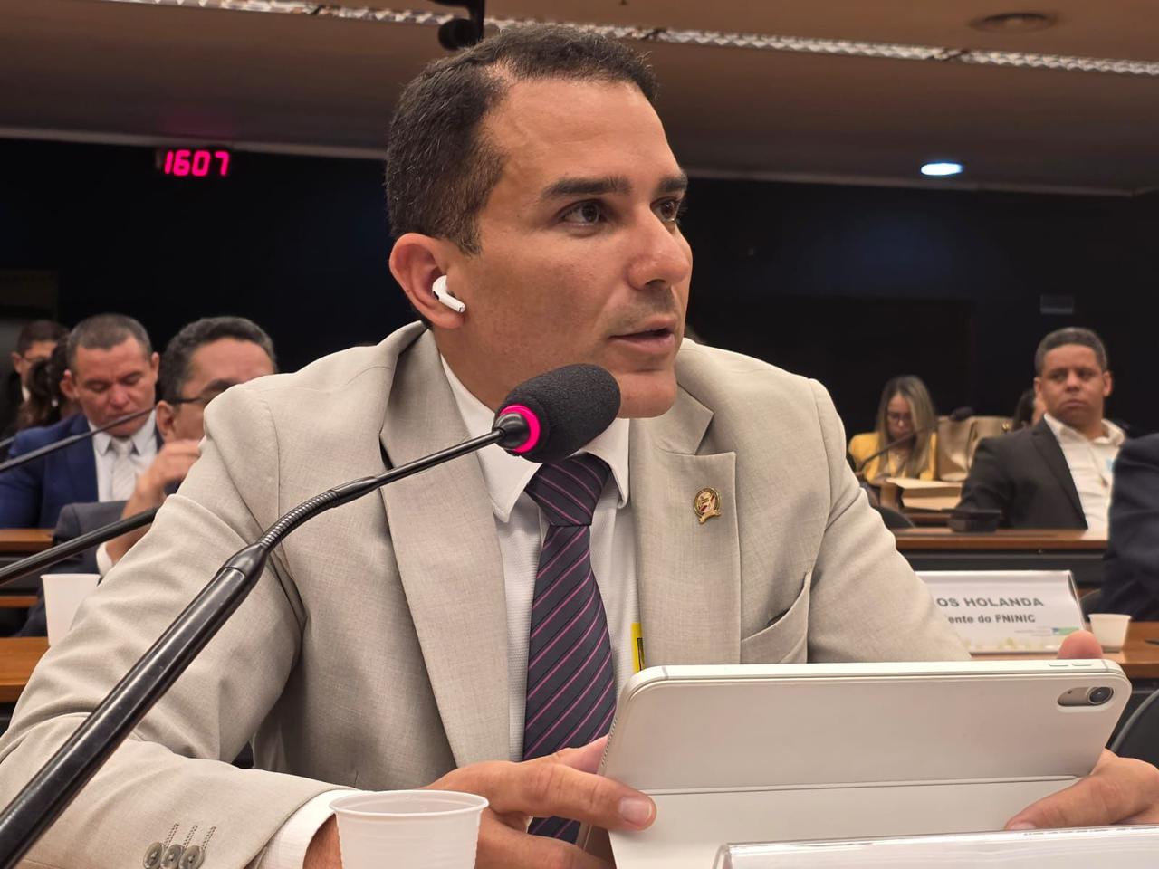 Feira de Santana abre ciclo de seminários sobre segurança pública na Bahia